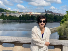 以爱为引 逐梦前行